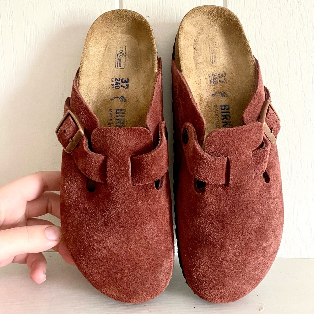 Birkenstock Suede Clogs in Rustic Brown